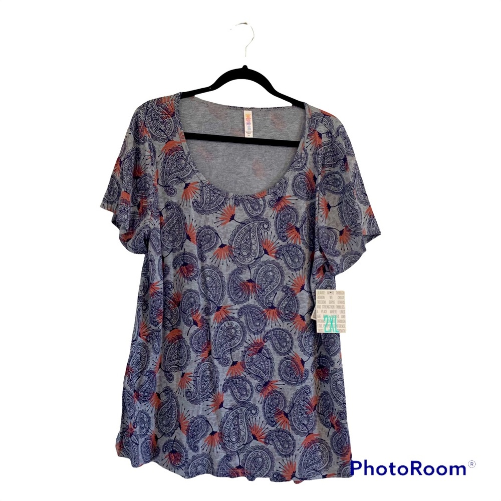 NWT LuLaRoe Classic T